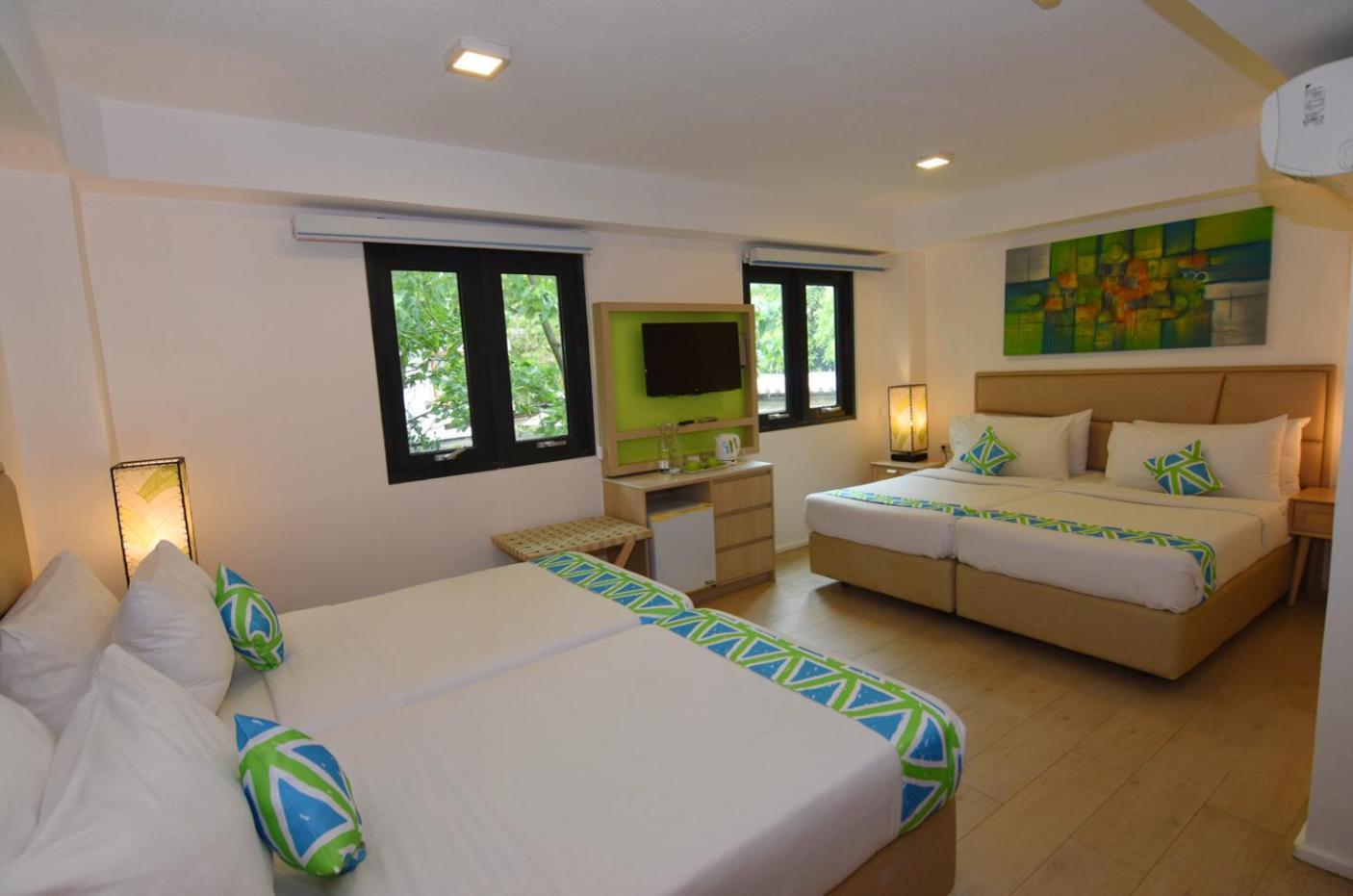 Lime Hotel Boracay Balabag  Buitenkant foto